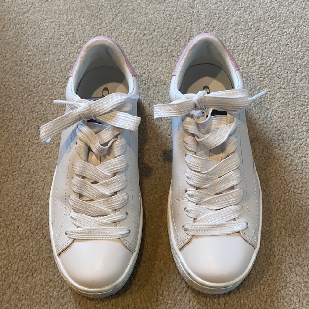 Coach Sneaker in White/Petal Pink